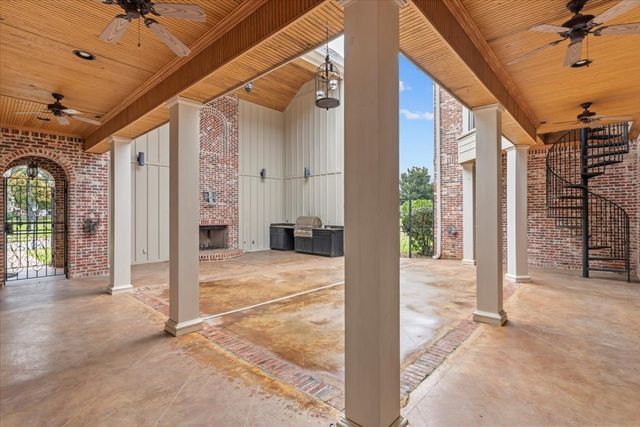 214 Royal Orleans Court, Dothan, AL 36305