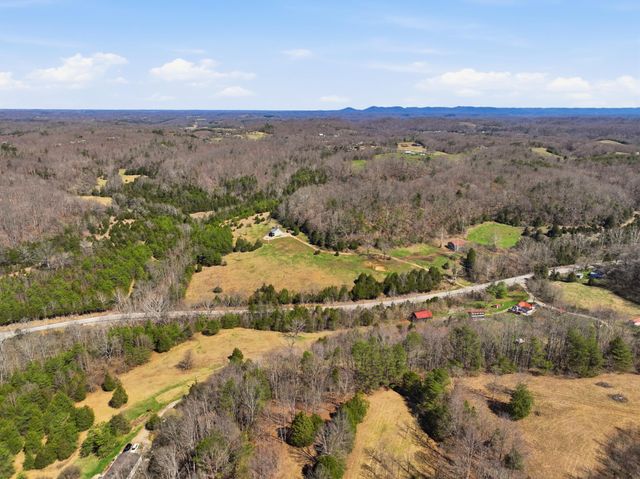 9098 Winchester Road, Irvine, KY 40336