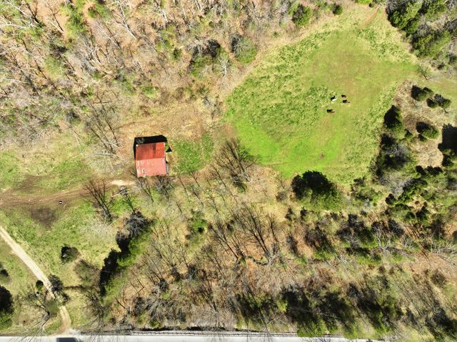 9098 Winchester Road, Irvine, KY 40336