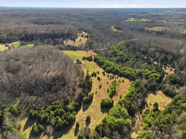 9098 Winchester Road, Irvine, KY 40336