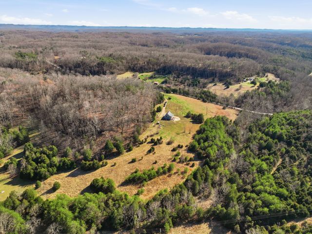 9098 Winchester Road, Irvine, KY 40336