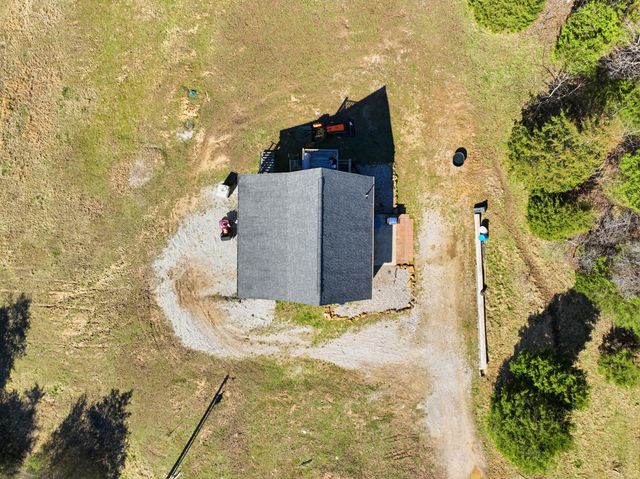 9098 Winchester Road, Irvine, KY 40336