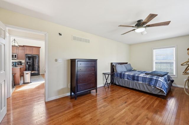 9098 Winchester Road, Irvine, KY 40336