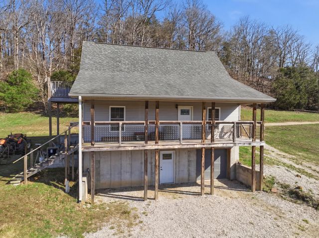 9098 Winchester Road, Irvine, KY 40336
