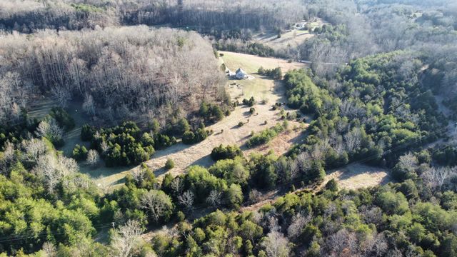 9098 Winchester Road, Irvine, KY 40336