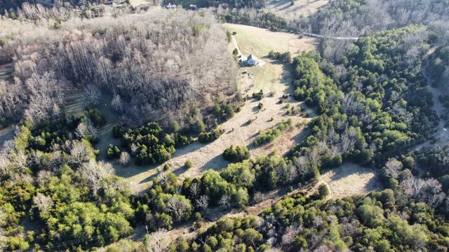 9098 Winchester Road, Irvine, KY 40336