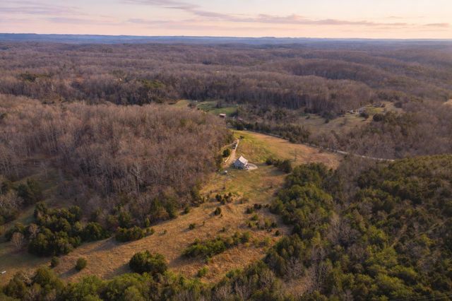 9098 Winchester Road, Irvine, KY 40336