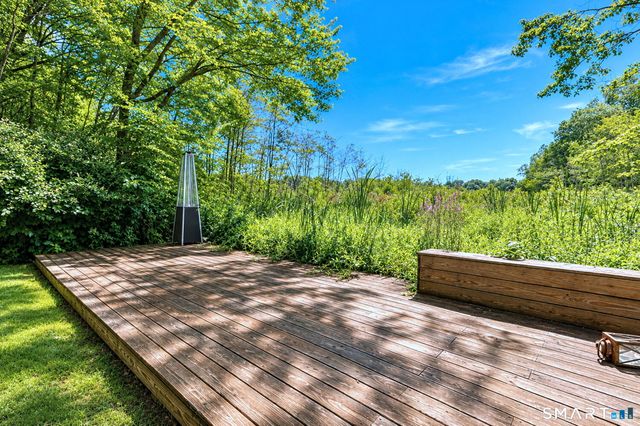 147 Johnson Pond Lane, Westbrook, CT 06498