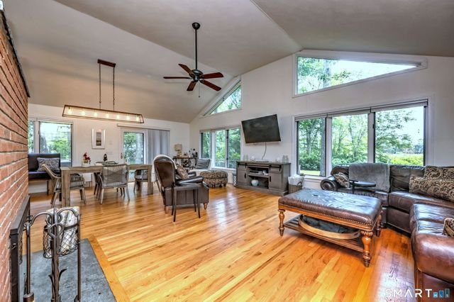 147 Johnson Pond Lane, Westbrook, CT 06498