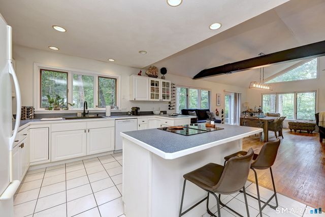 147 Johnson Pond Lane, Westbrook, CT 06498
