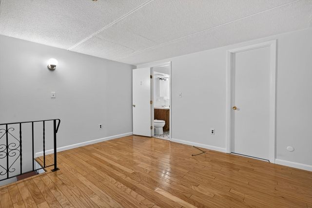 993 Massachusettes 113, Arlington, MA 02474