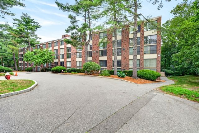 993 Massachusettes 113, Arlington, MA 02474