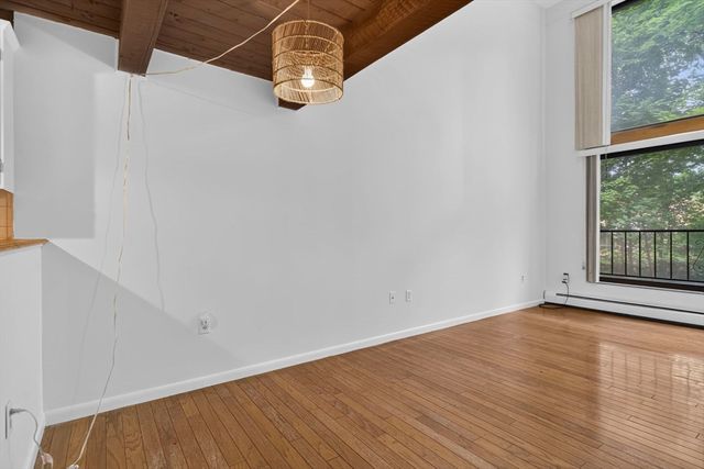 993 Massachusettes 113, Arlington, MA 02474