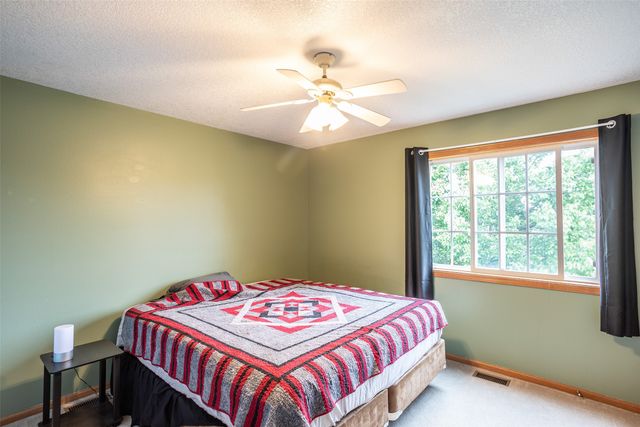 1804 W Cheyenne Court, Polk City, IA 50226