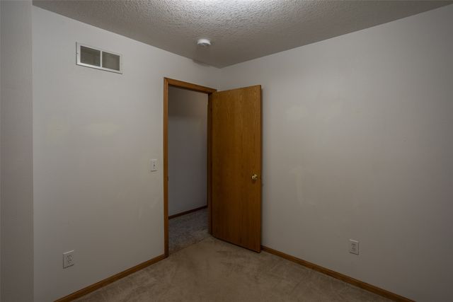 1804 W Cheyenne Court, Polk City, IA 50226