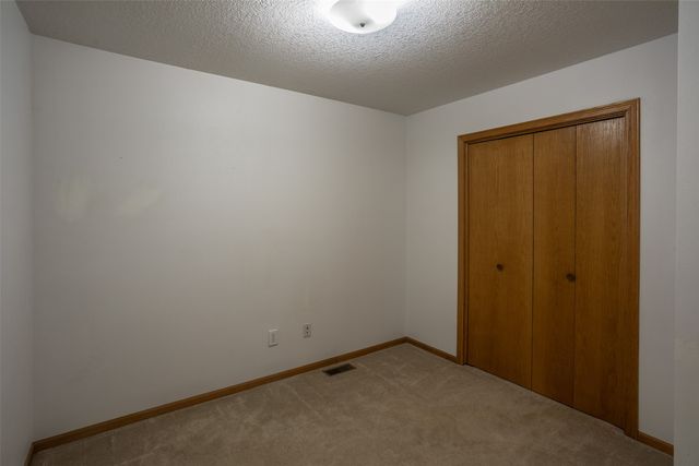 1804 W Cheyenne Court, Polk City, IA 50226