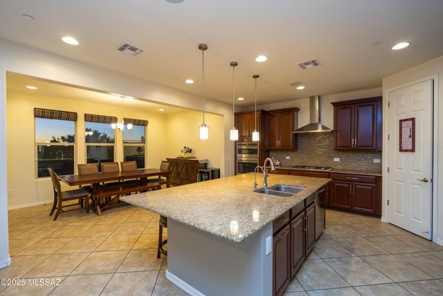 4834 W Willow Wind Way, Tucson, AZ 85741