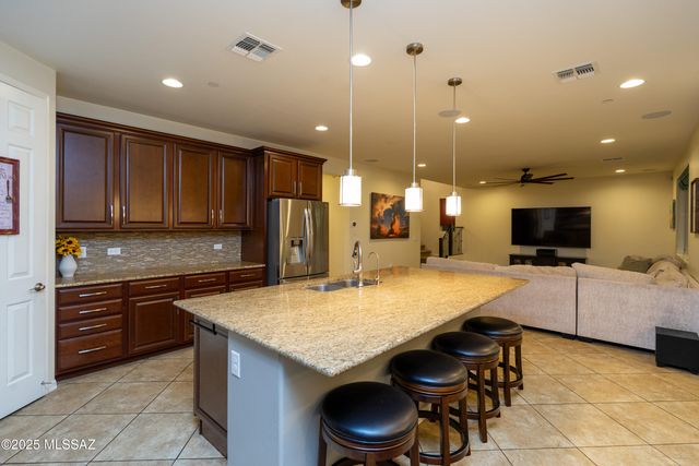 4834 W Willow Wind Way, Tucson, AZ 85741