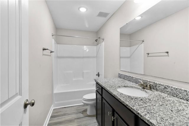 388 Dundee Farm Road, Raeford, NC 28376