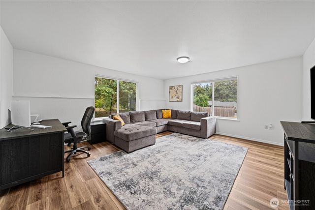3204 88th Avenue E, Edgewood, WA 98371