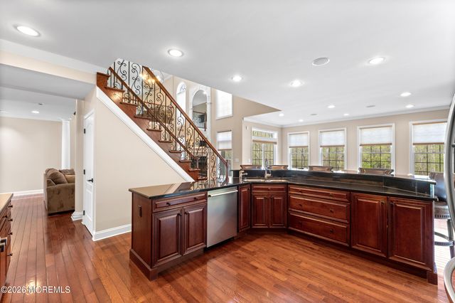 55 Hedgerow Lane, Manalapan, NJ 07726