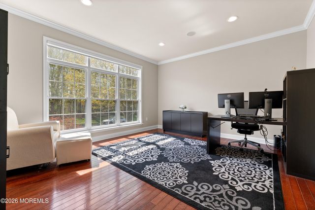 55 Hedgerow Lane, Manalapan, NJ 07726