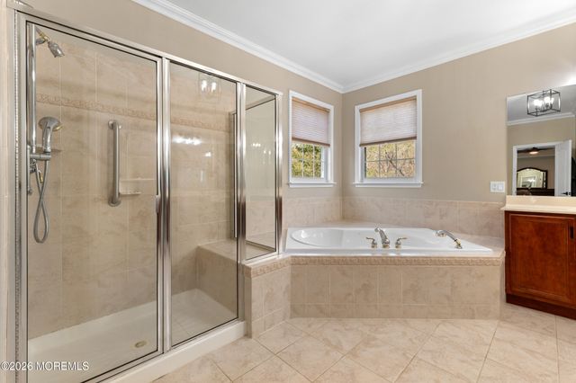 55 Hedgerow Lane, Manalapan, NJ 07726