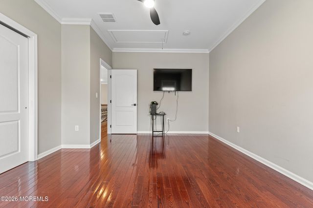 55 Hedgerow Lane, Manalapan, NJ 07726