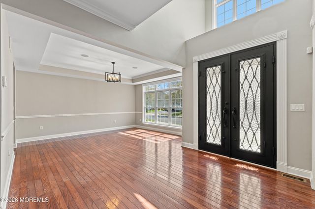 55 Hedgerow Lane, Manalapan, NJ 07726