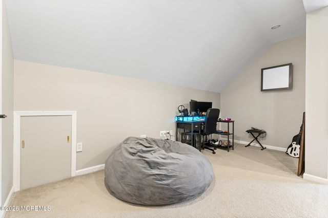 55 Hedgerow Lane, Manalapan, NJ 07726