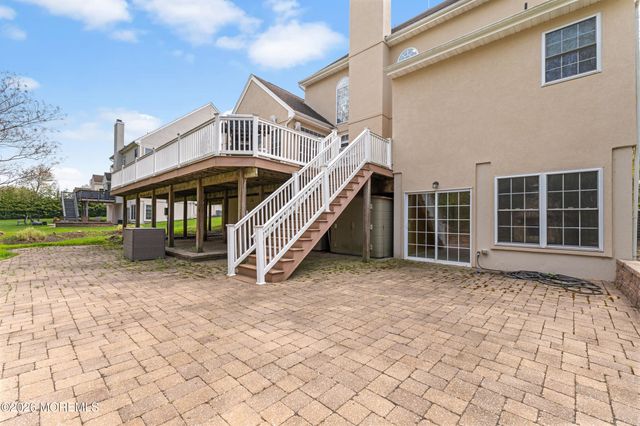 55 Hedgerow Lane, Manalapan, NJ 07726