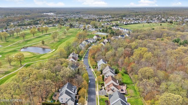 55 Hedgerow Lane, Manalapan, NJ 07726