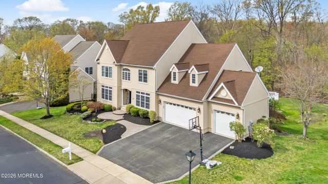 55 Hedgerow Lane, Manalapan, NJ 07726