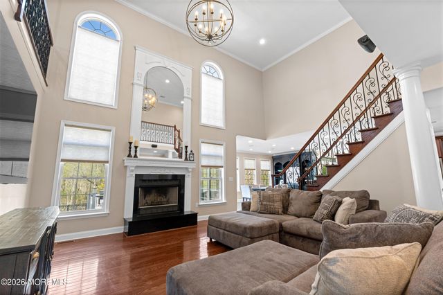 55 Hedgerow Lane, Manalapan, NJ 07726