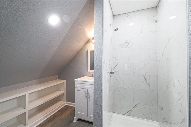 2517 Montgall Avenue, Kansas City, MO 64127