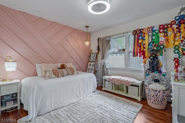 4 Hillcrest Ave, Mendham Boro, NJ 07945