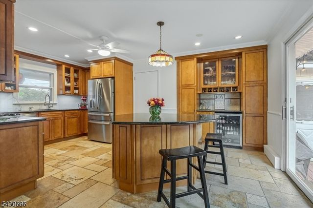 4 Hillcrest Ave, Mendham Boro, NJ 07945
