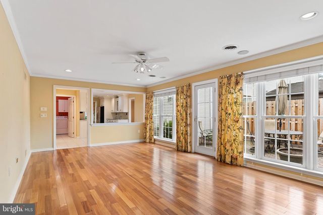 27 DEVONSHIRE SQ, Mechanicsburg, PA 17050
