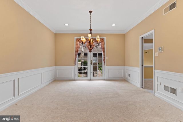 27 DEVONSHIRE SQ, Mechanicsburg, PA 17050