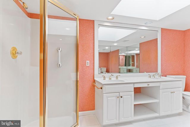 27 DEVONSHIRE SQ, Mechanicsburg, PA 17050