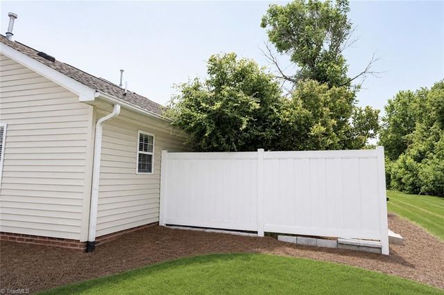 730 Wynbrook Square Lane, Winston-salem, NC 27103