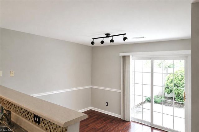 730 Wynbrook Square Lane, Winston-salem, NC 27103