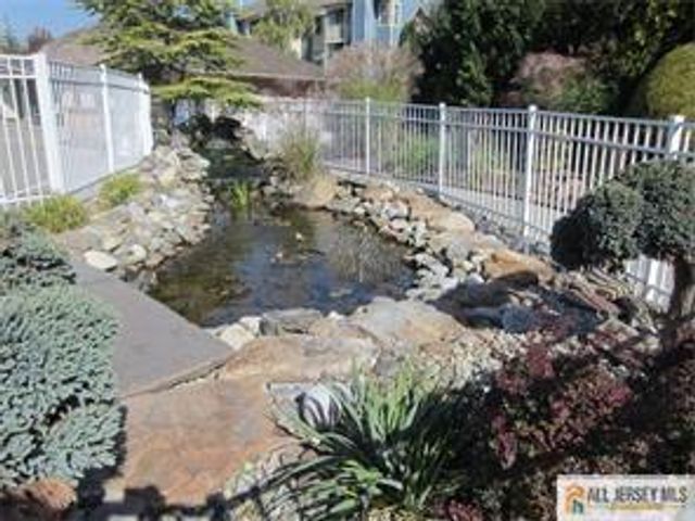 46 Lear Court, East Brunswick, NJ 08816
