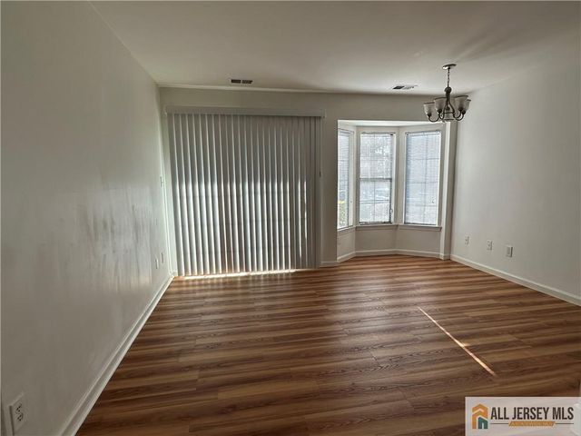 46 Lear Court, East Brunswick, NJ 08816