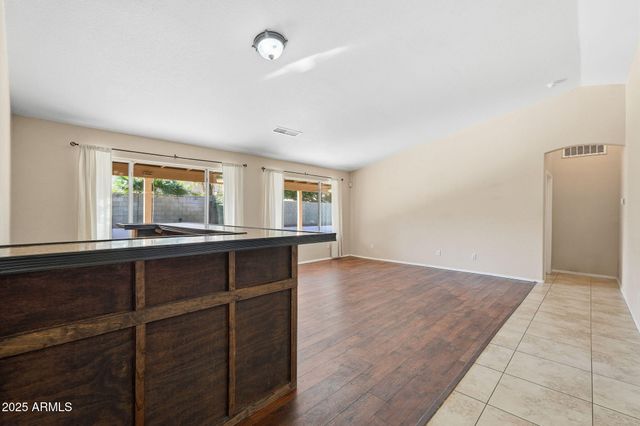 1619 E CARTER Road, Phoenix, AZ 85042