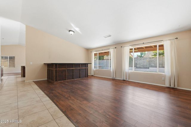 1619 E CARTER Road, Phoenix, AZ 85042