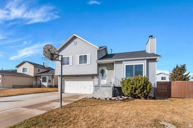 5166 W TICKLEGRASS DR, West Jordan, UT 84081