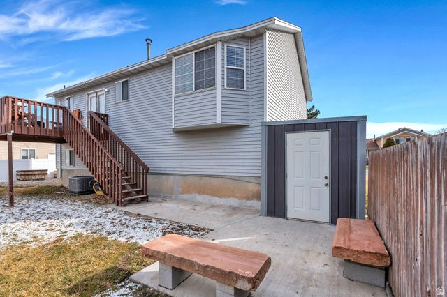 5166 W TICKLEGRASS DR, West Jordan, UT 84081