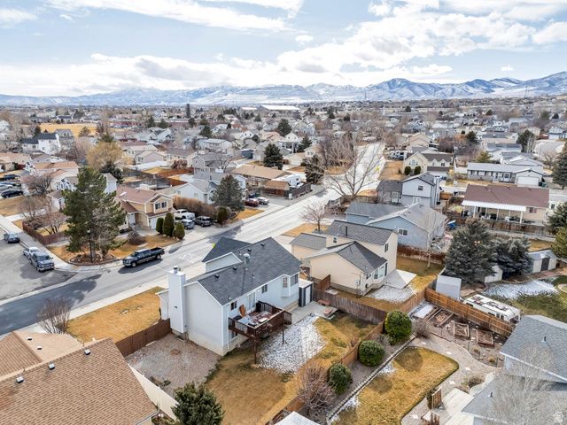 5166 W TICKLEGRASS DR, West Jordan, UT 84081