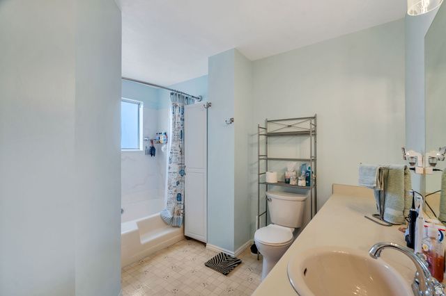 5166 W TICKLEGRASS DR, West Jordan, UT 84081